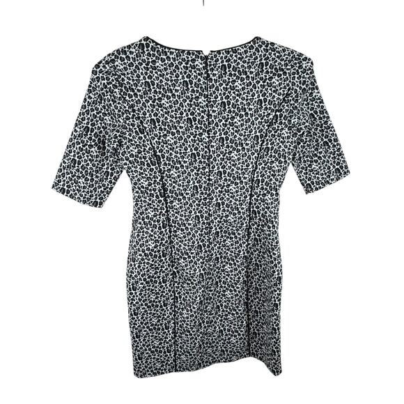 Banana Republic Leopard Print Half Sleeve Round Neck Mini Sheath Dress Size 0 - Picture 2 of 9